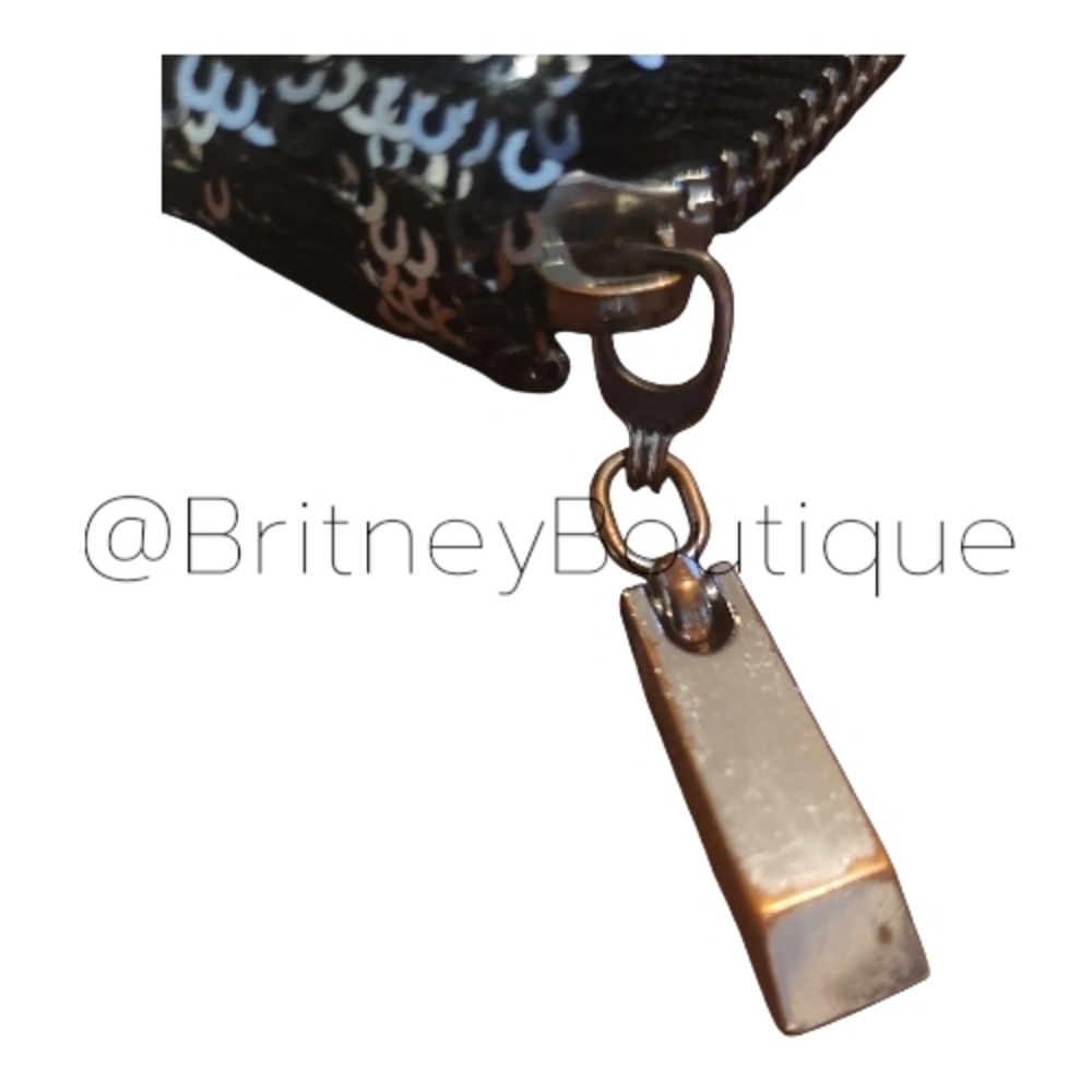 Zip Wallet - Picture 3 of 3
